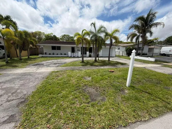 $4,200 | 5416 Jefferson Street, Hollywood, FL 33021