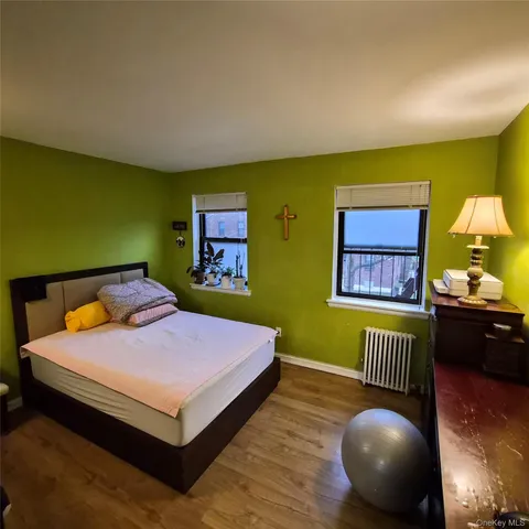 a view of walk in closet