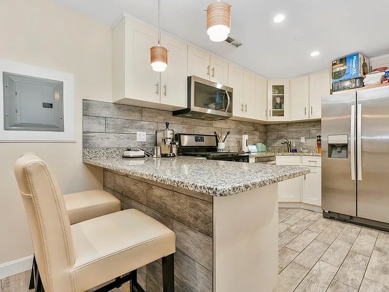 18 Juniper Street, Unit 47 Brookline, MA 02445 - Photo 5 of 11