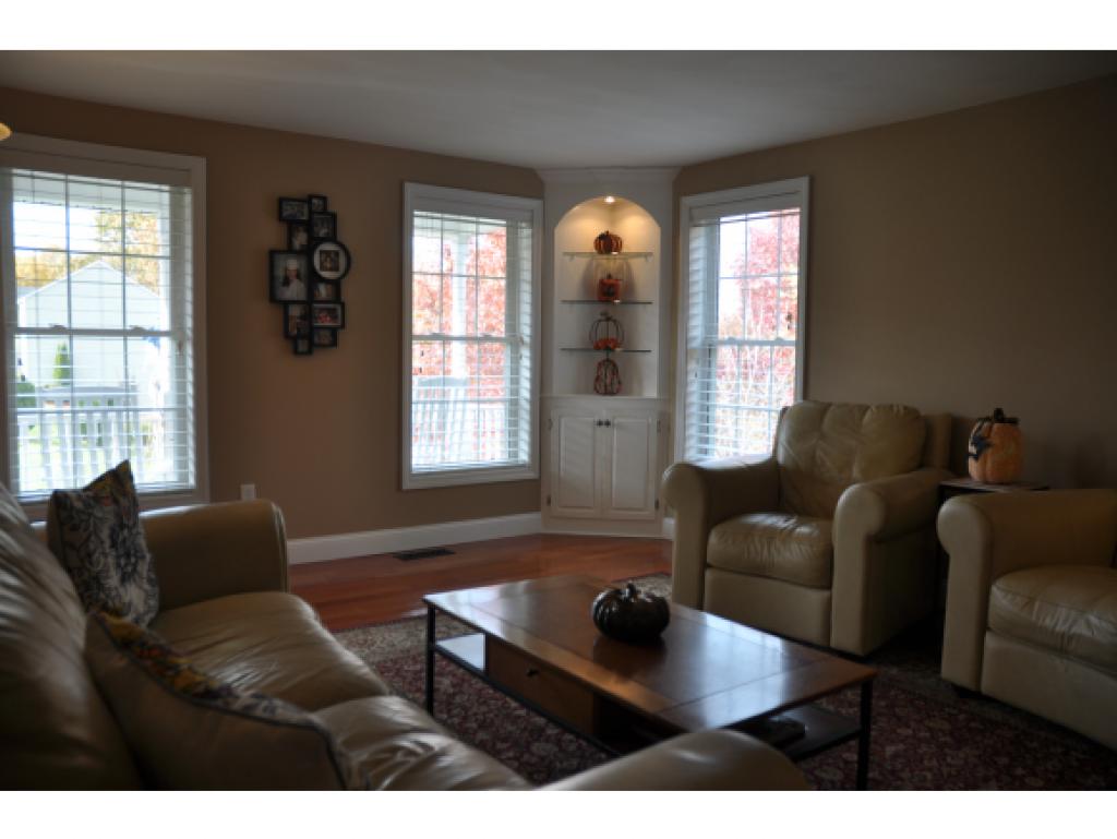 10 Beacon Hill Road Hooksett, NH 03106 - Photo 8 of 23