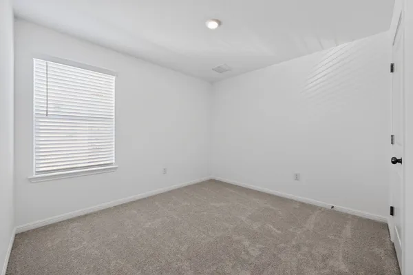 $2,300 | 5804 Swedish Farms Terrace, Del Valle, TX 78617