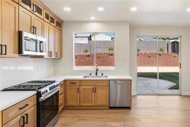 $1,099,990 | 1015 East Deerfield Street, Ontario, CA 91761