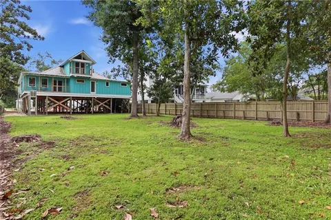 $650,000 | 224 Lamarque Street, Mandeville, LA 70448