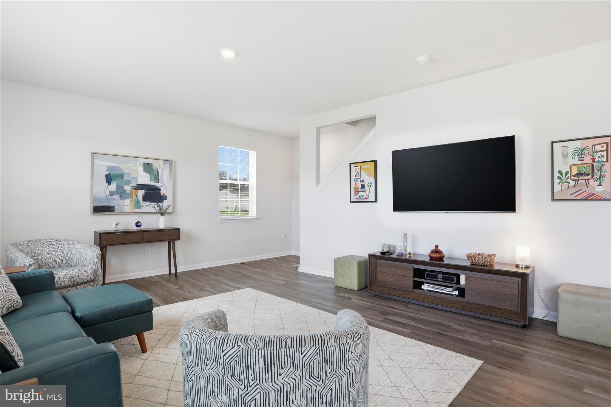 183 Riderwood Way Shepherdstown, WV 25443 - Photo 13 of 33 Large Living room