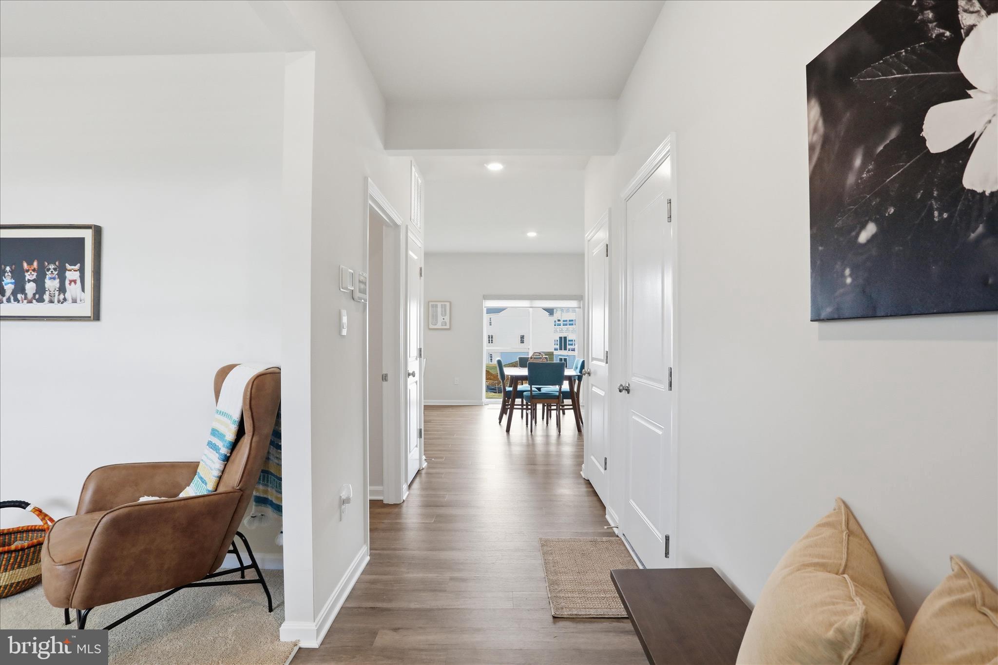 183 Riderwood Way Shepherdstown, WV 25443 - Photo 2 of 33 Foyer