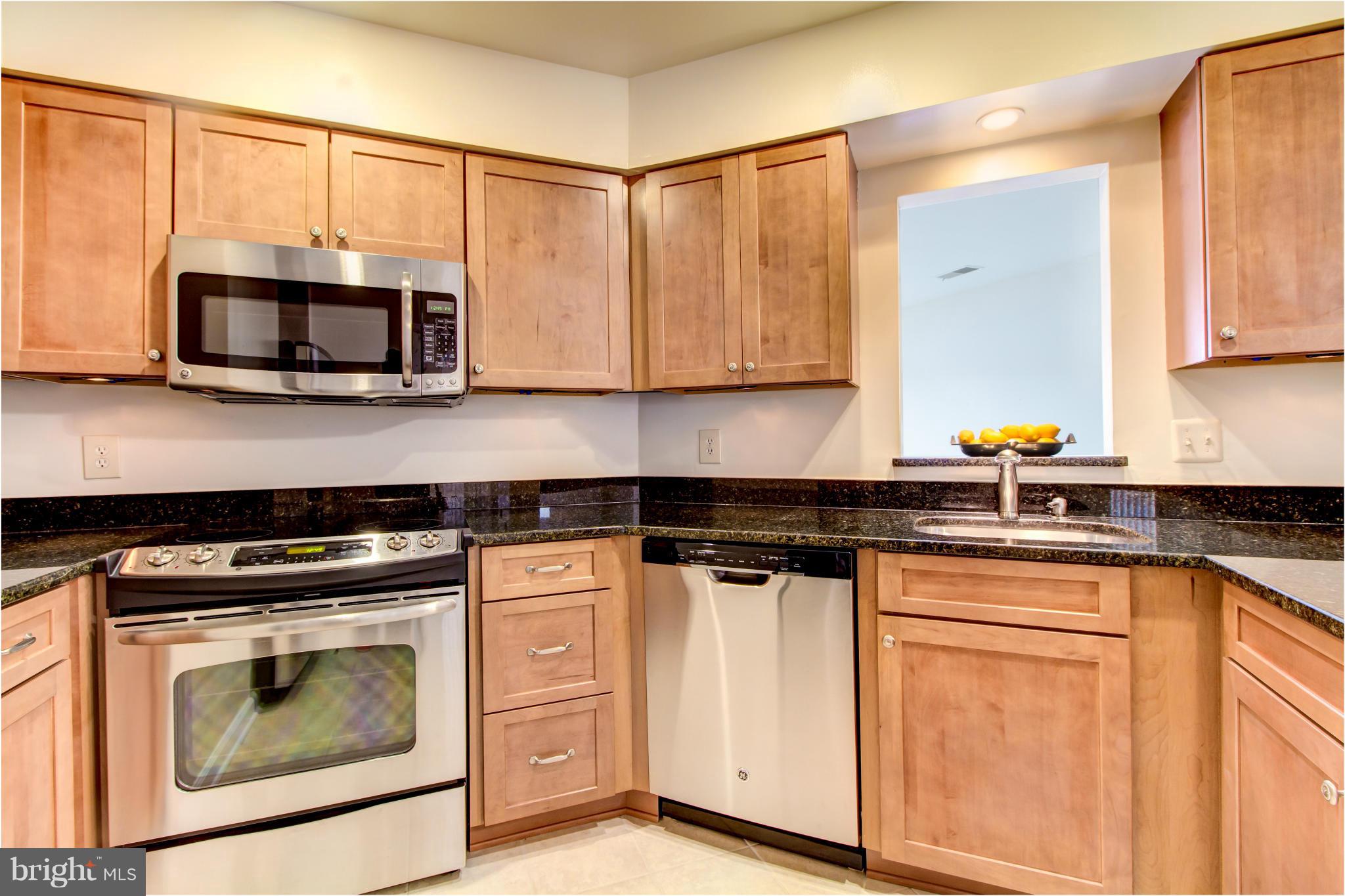 11184 Harbor Court, Unit 11184 Reston, VA 20191 - Photo 9 of 19 Kitchen