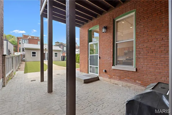 $538,000 | 2613 South 11th Street, St. Louis, MO 63118