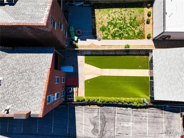 $538,000 | 2613 South 11th Street, St. Louis, MO 63118