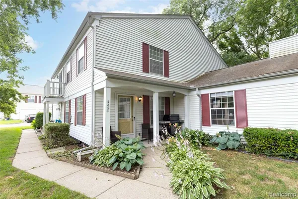 $128,000 | 3233 Northfield Court, Lake Orion, MI 48360