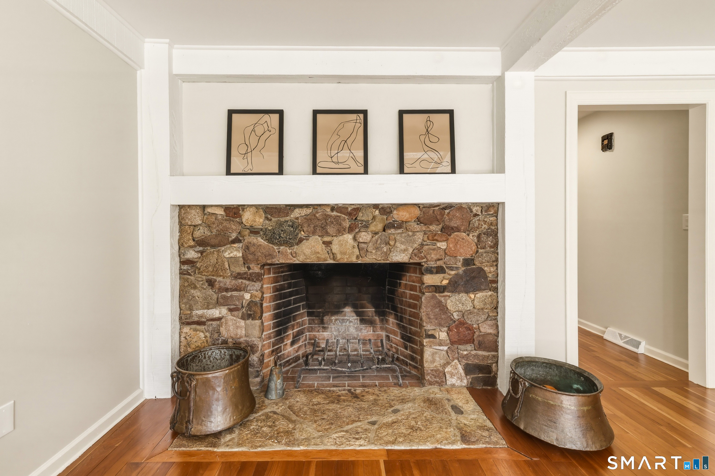 776 Bethany Mountain Road Cheshire, CT 06410 - Photo 13 of 40 a room with fireplace