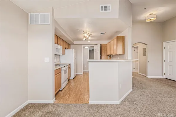 $239,900 | 5726 North Genoa Way, Unit 301, Aurora, CO 80019