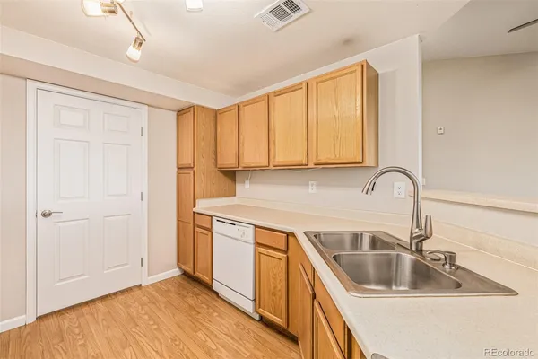 $239,900 | 5726 North Genoa Way, Unit 301, Aurora, CO 80019