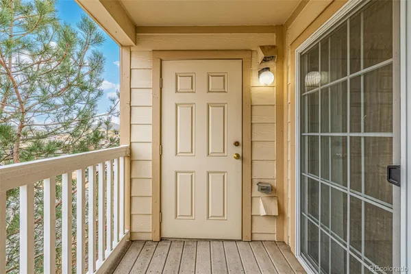 $239,900 | 5726 North Genoa Way, Unit 301, Aurora, CO 80019