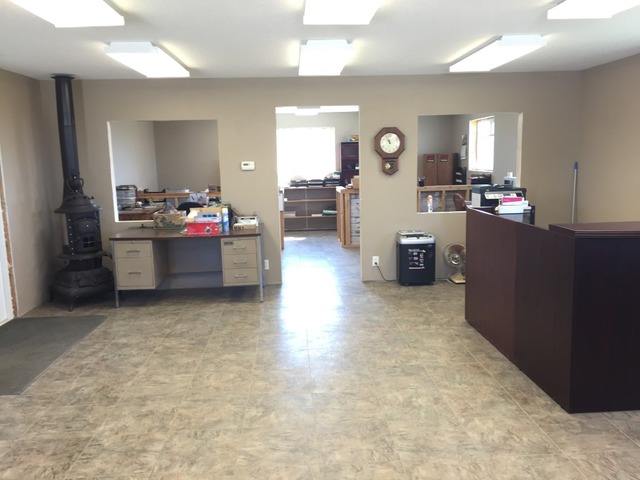 18102 Lincoln Road Morrison, IL 61270 - Photo 15 of 25 a view of a living room kitchen and a wooden floor