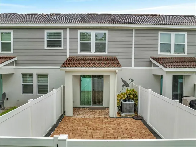 $2,295 | 9161 Shepton Street, Orlando, FL 32825