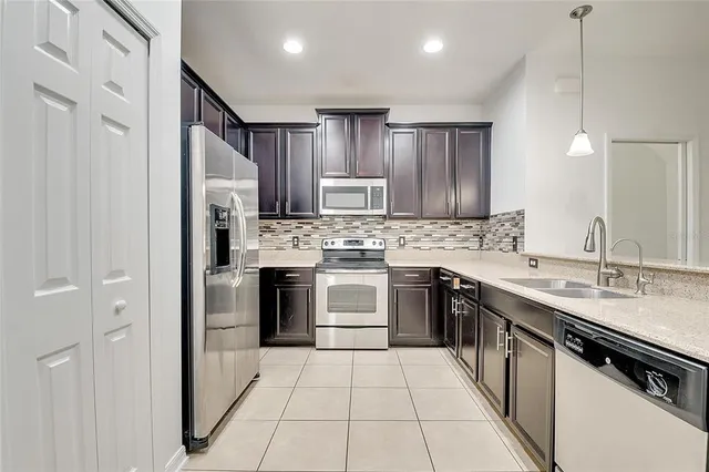 $2,295 | 9161 Shepton Street, Orlando, FL 32825