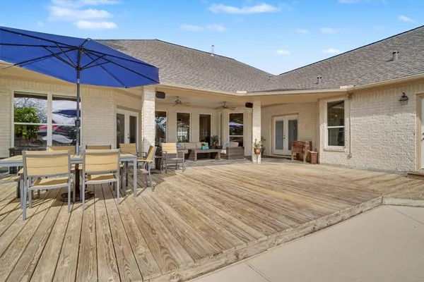 $765,000 | 109 Avenue J, Dickinson, TX 77539