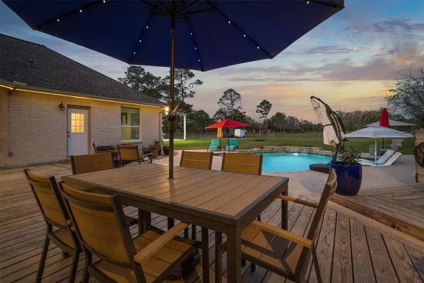 $765,000 | 109 Avenue J, Dickinson, TX 77539