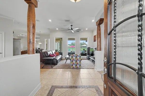 $765,000 | 109 Avenue J, Dickinson, TX 77539