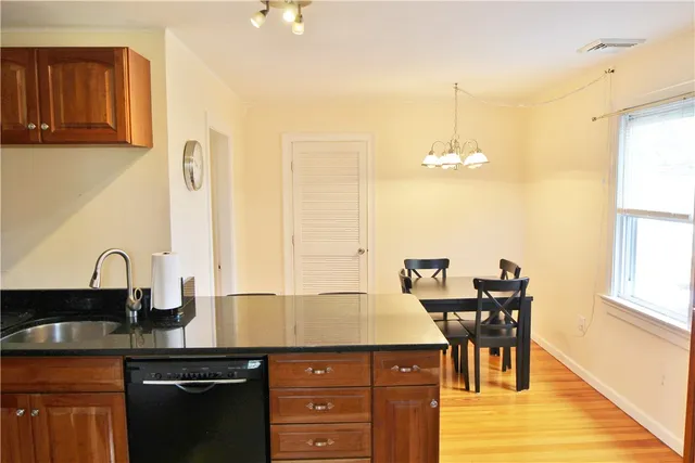 $2,600 | 23 Smith Avenue, Unit 3, Newport, RI 02840
