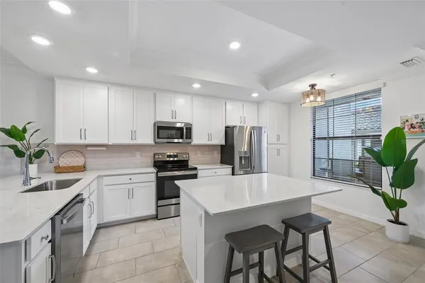 $465,000 | 5721 Palmer Circle, Unit 101, Lakewood Ranch, FL 34211