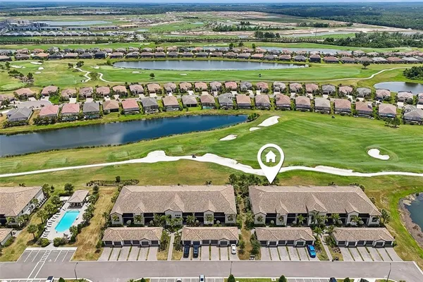 $465,000 | 5721 Palmer Circle, Unit 101, Lakewood Ranch, FL 34211