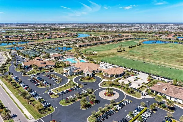 $465,000 | 5721 Palmer Circle, Unit 101, Lakewood Ranch, FL 34211