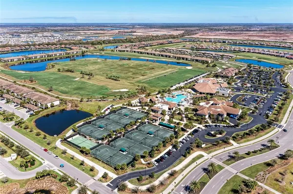 $465,000 | 5721 Palmer Circle, Unit 101, Lakewood Ranch, FL 34211