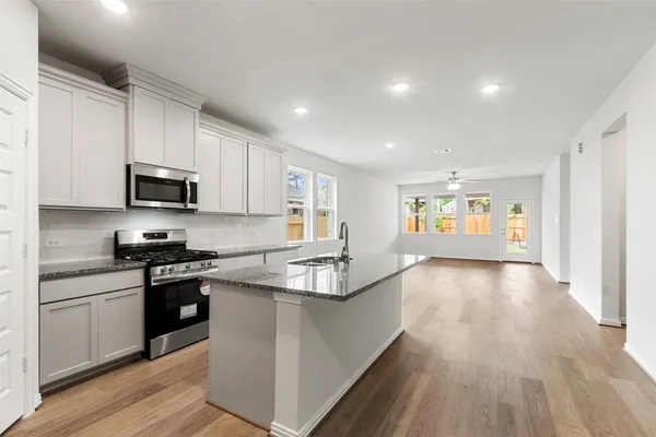 $318,990 | 4209 Red Cedar Ring Lane, Pinehurst, TX 77362