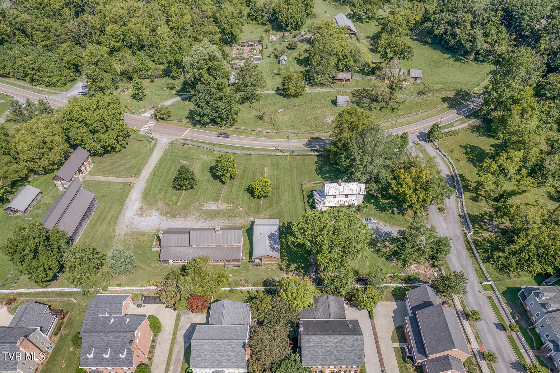 10 Pendleton Place Kingsport, TN 37664 - Photo 9 of 16 10 Pendleton Pl-68
