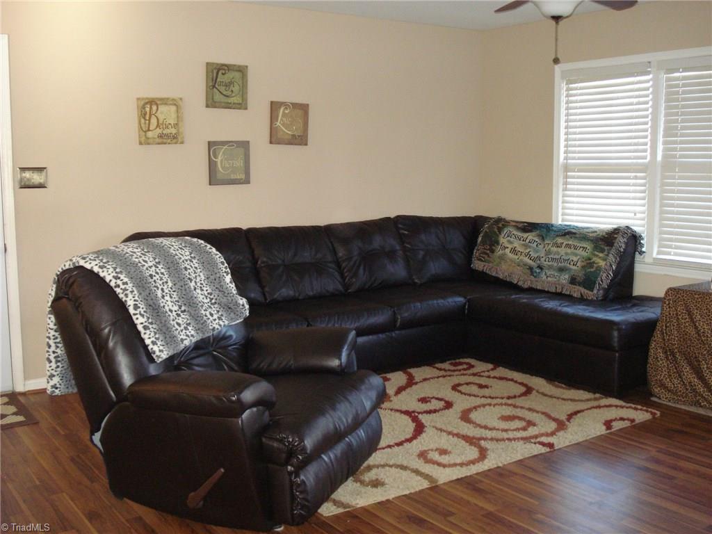 153 Gus Hill Road Clemmons, NC 27012 - Photo 3 of 18 Gallery Image 3