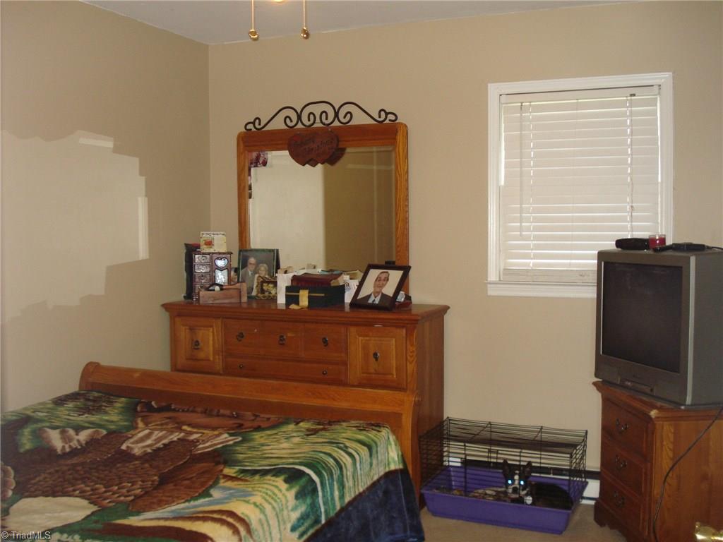 153 Gus Hill Road Clemmons, NC 27012 - Photo 9 of 18 Gallery Image 9