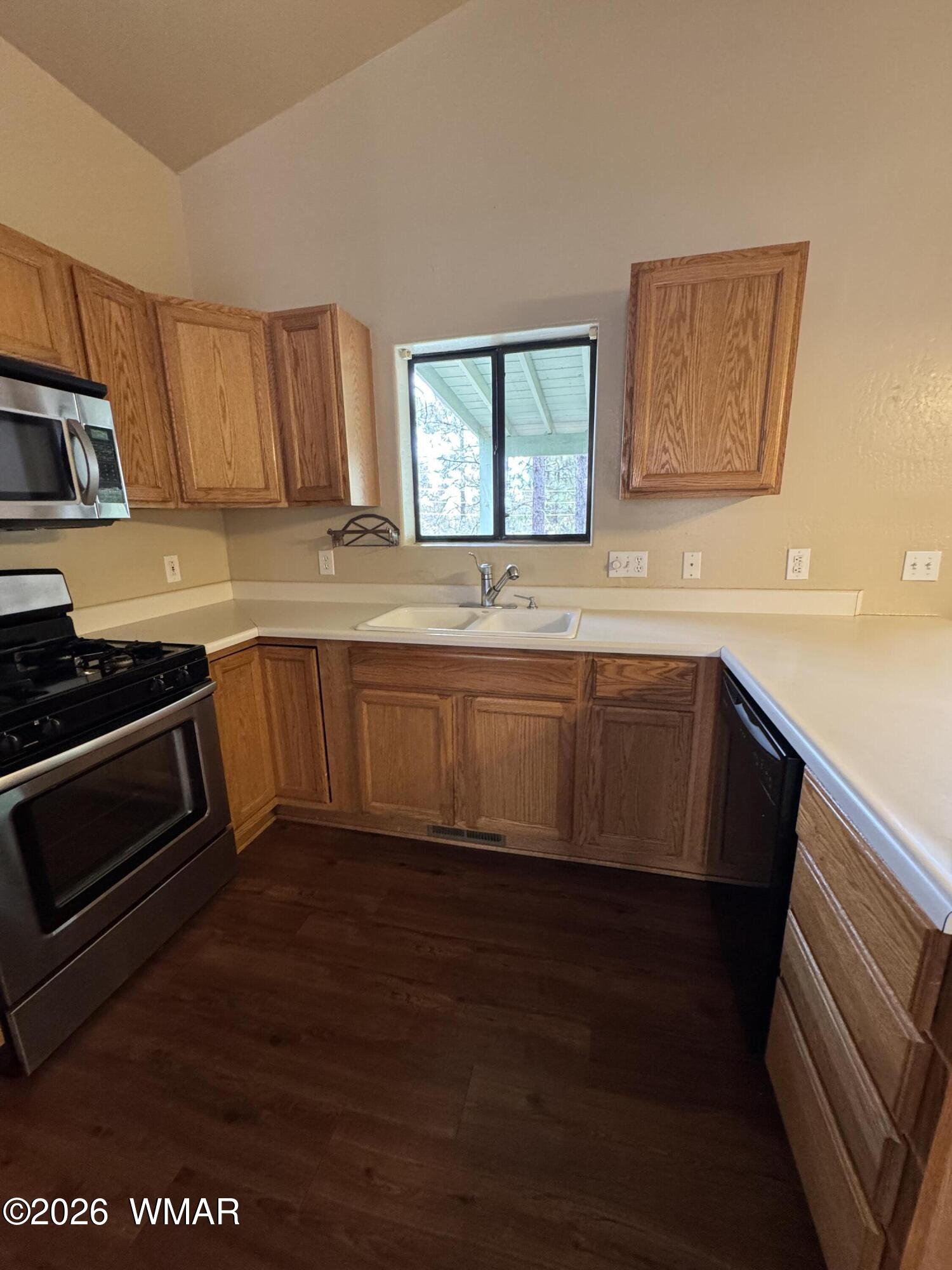 574 Walnut Creek Loop Pinetop, AZ 85935 - Photo 5 of 22