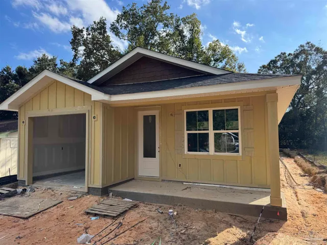 $324,900 | 1321 John Carroll Drive, Pensacola, FL 32504