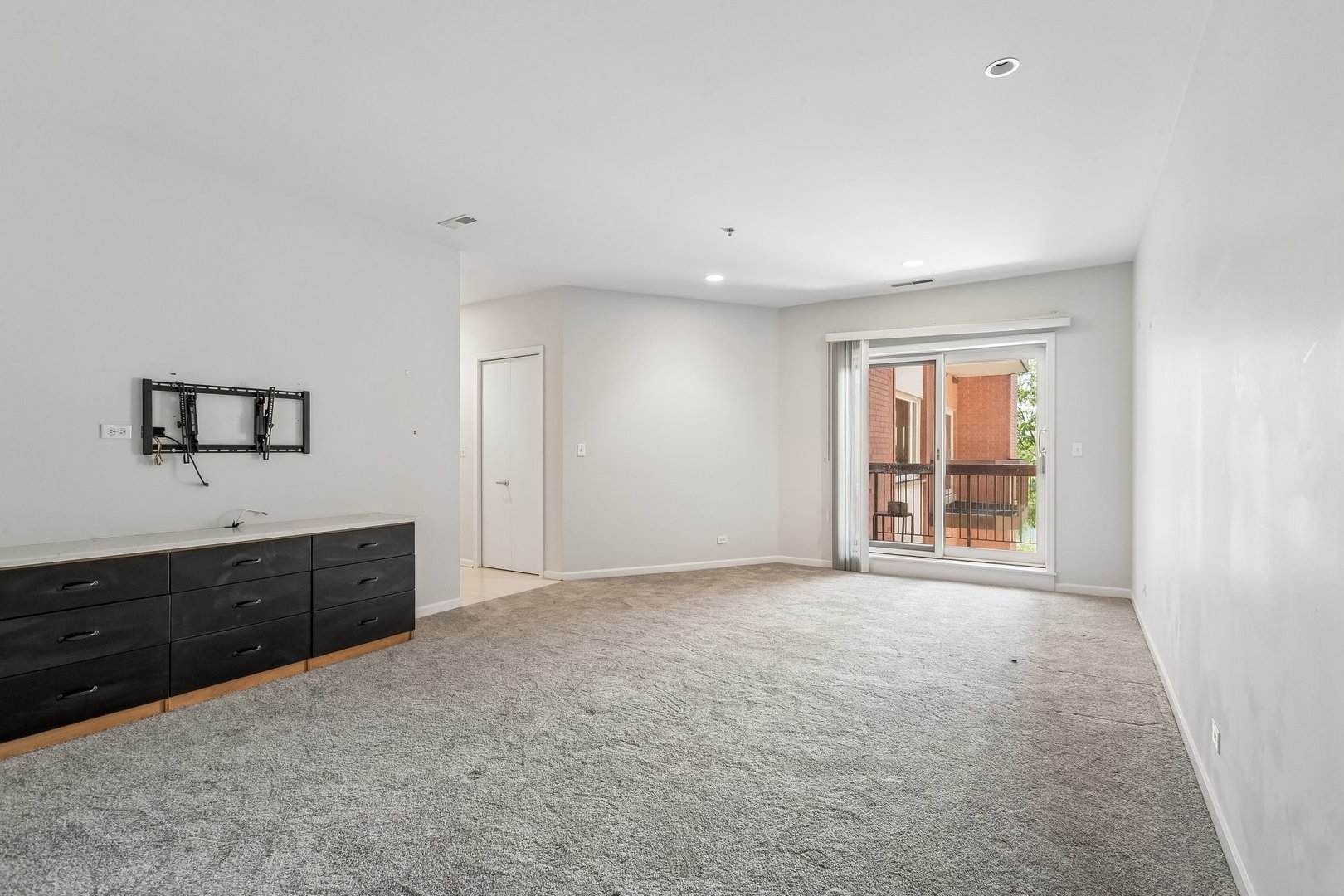 209 Rivershire Lane, Unit 504 Lincolnshire, IL 60069 - Photo 24 of 40