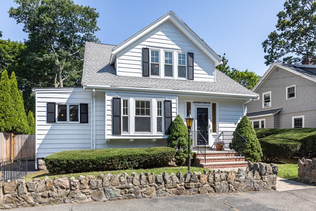 7 Arbutus Road Swampscott, MA 01907 - Photo 1 of 29 Gallery Image 1