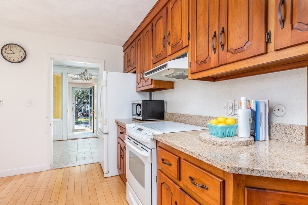 7 Arbutus Road Swampscott, MA 01907 - Photo 14 of 29 Gallery Image 14