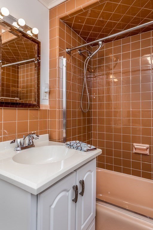7 Arbutus Road Swampscott, MA 01907 - Photo 23 of 29 Gallery Image 23