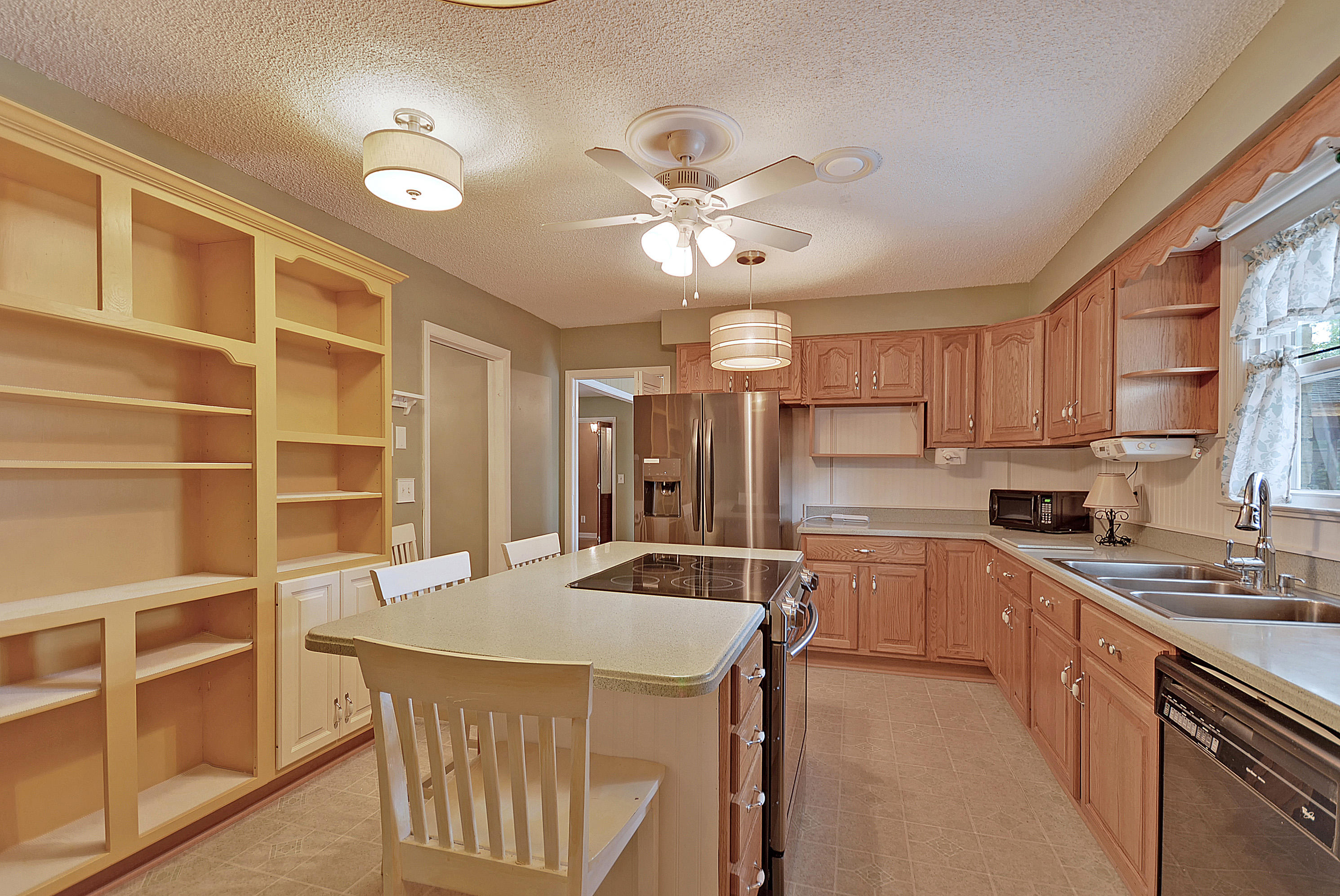 211 Grouse Road Summerville, SC 29485 - Photo 15 of 34 211 Grouse Road, 29485