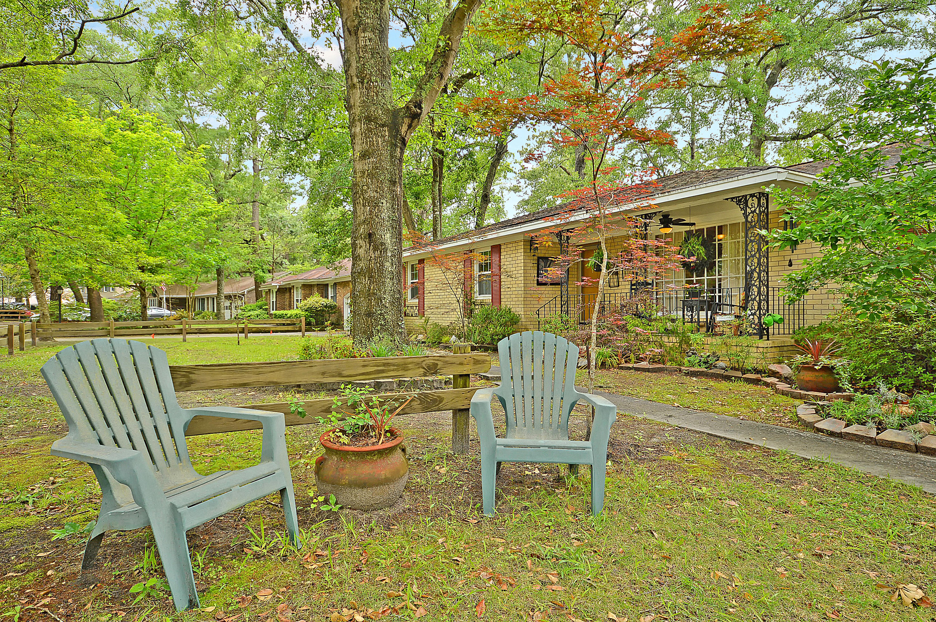 211 Grouse Road Summerville, SC 29485 - Photo 5 of 34 211 Grouse Road, 29485