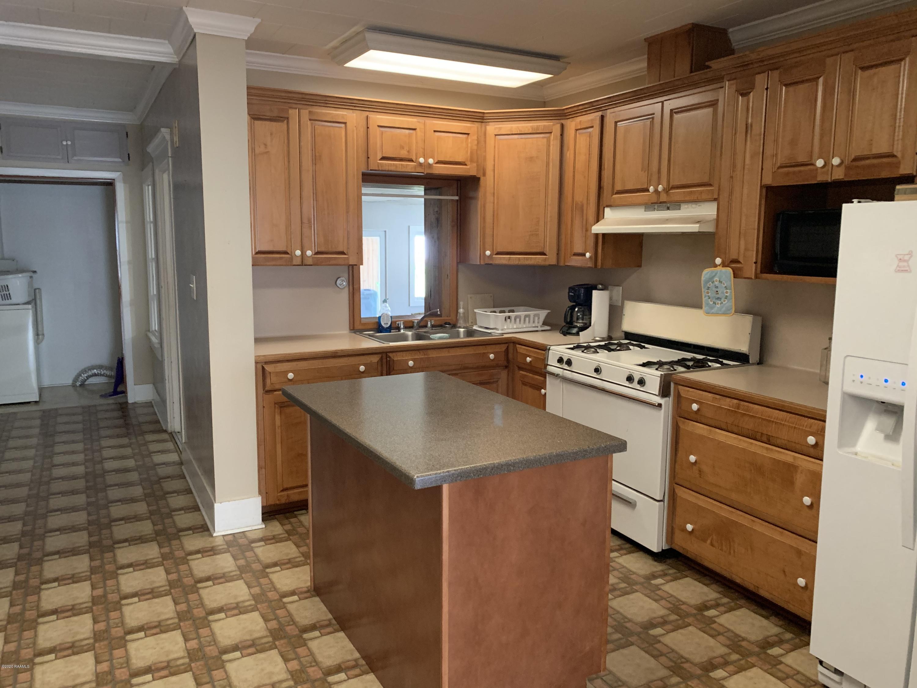 210 Rees Street Breaux Bridge, LA 70517 - Photo 6 of 7 Gallery Image 6