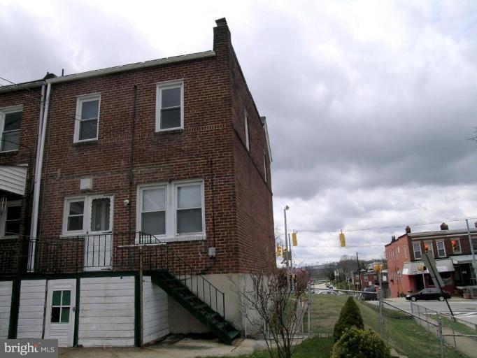 4299 Falls Road Baltimore, MD 21211 - Photo 11 of 17 Exterior (Rear)