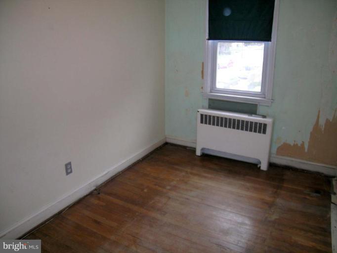 4299 Falls Road Baltimore, MD 21211 - Photo 12 of 17 Bedroom #3