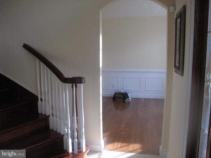 3701 Hummer Road Annandale, VA 22003 - Photo 2 of 15 FRONT ENTRANCE