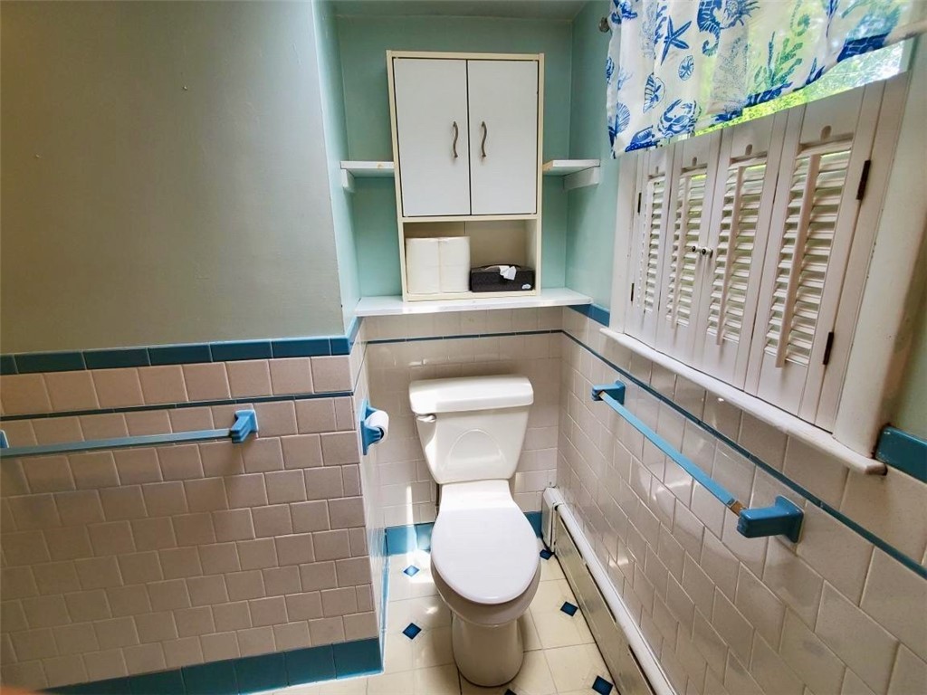 1034 Stafford Road Tiverton, RI 02878 - Photo 14 of 23 Gallery Image 14