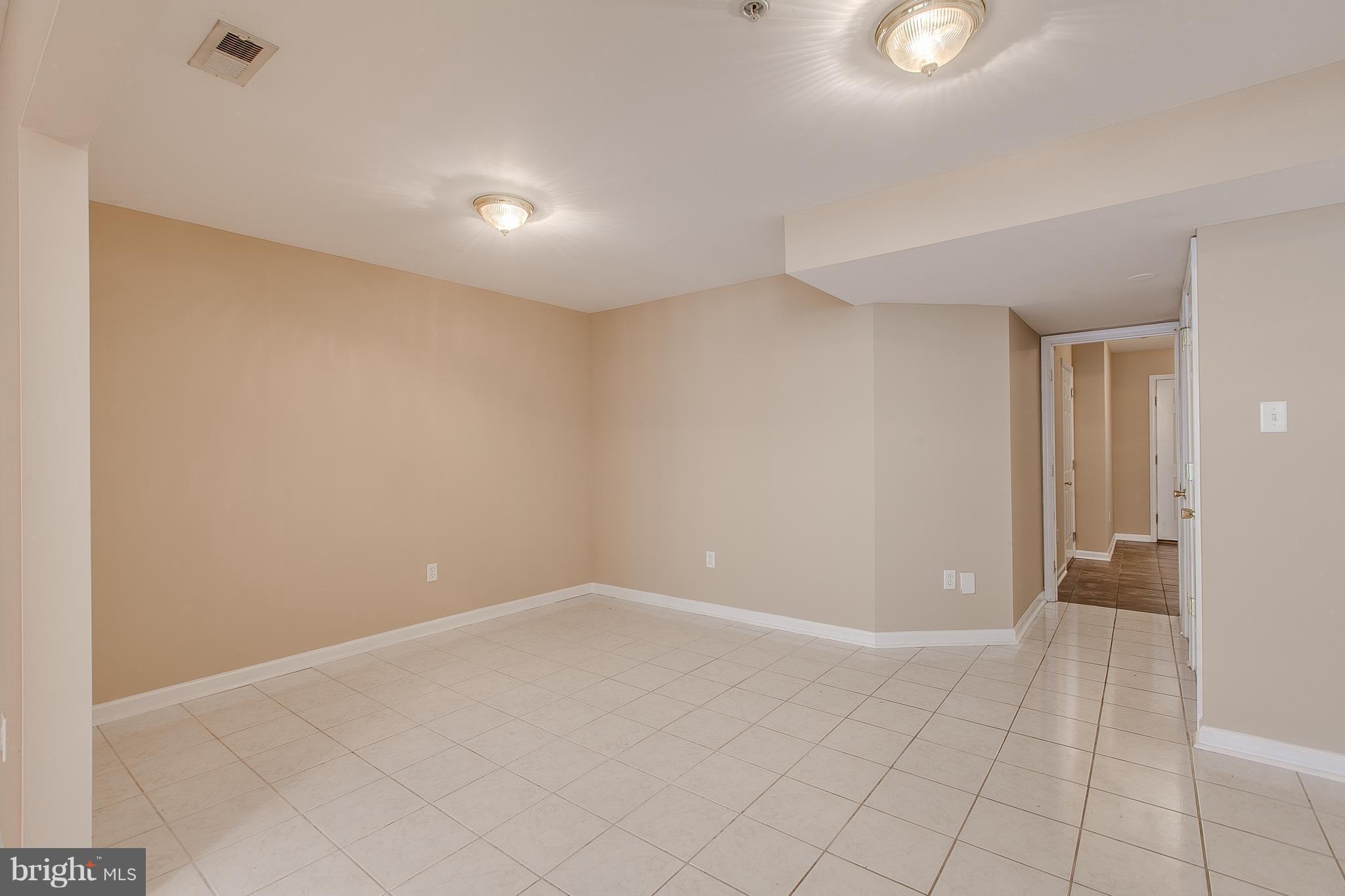 111 Eagles Ridge Smithsburg, MD 21783 - Photo 4 of 30 Family Room