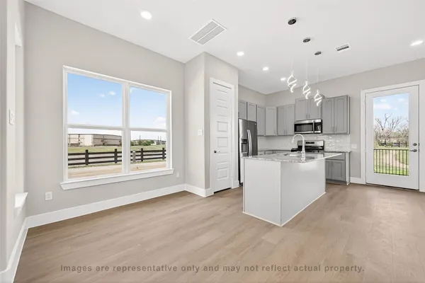 $2,745 | 10719 Mason Road, Unit 15, Richmond, TX 77406