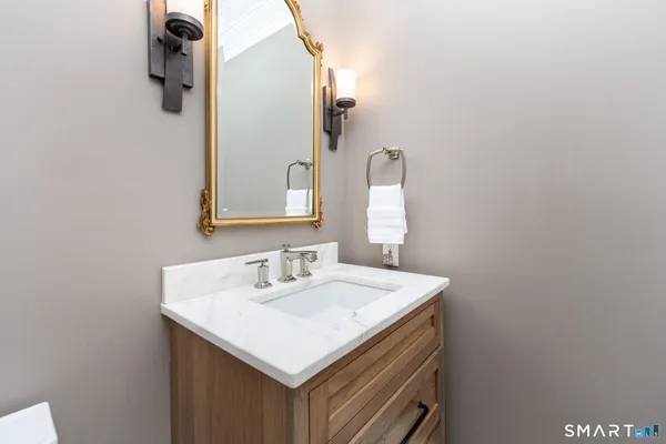 $759,900 | 7 Brenthaven Road, Unit 7, Avon, CT 06001