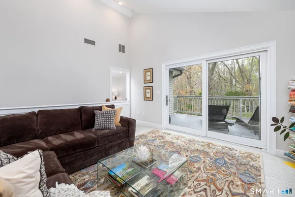 $759,900 | 7 Brenthaven Road, Unit 7, Avon, CT 06001