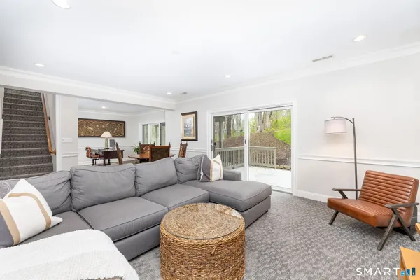 $759,900 | 7 Brenthaven Road, Unit 7, Avon, CT 06001